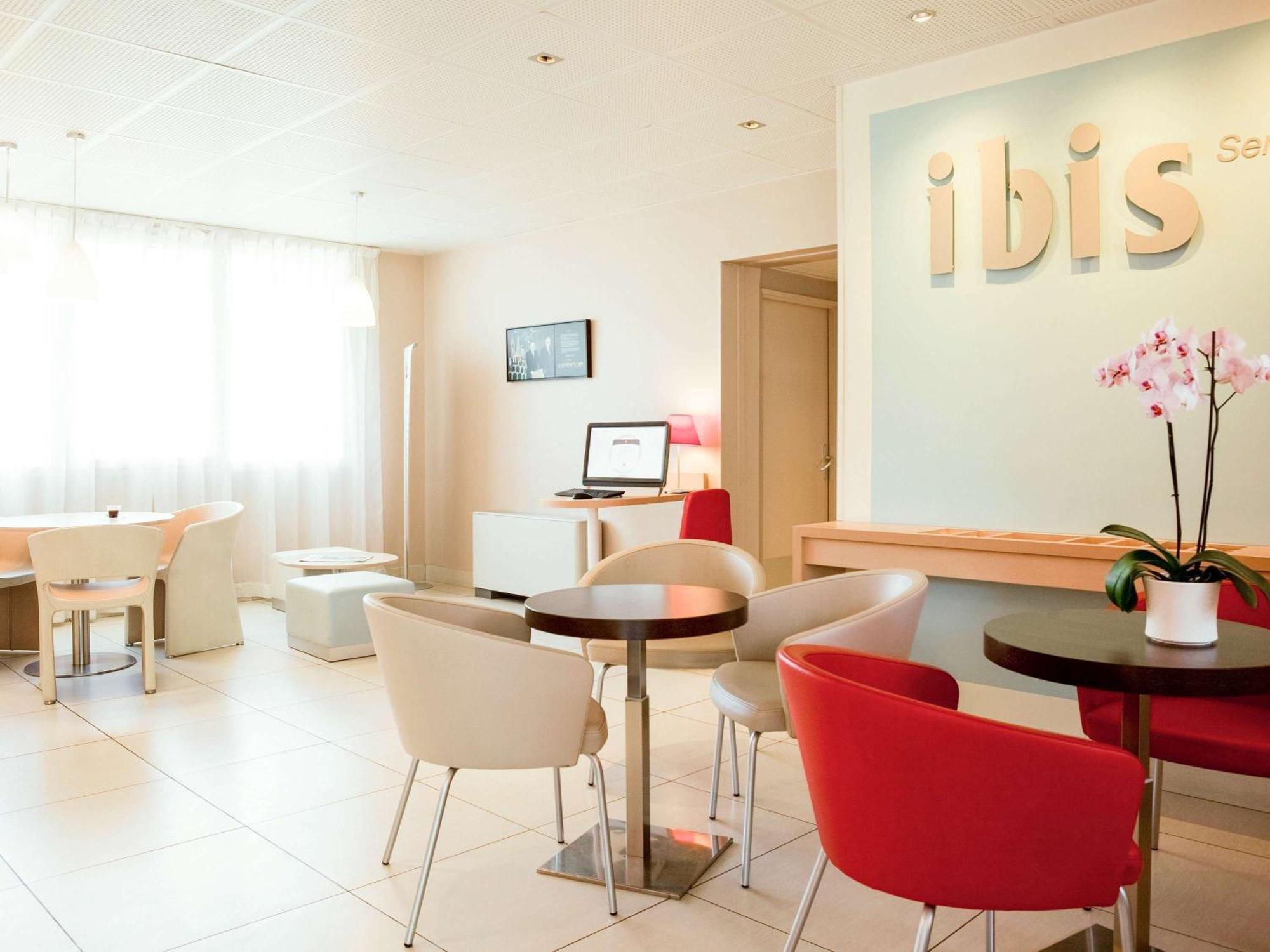 Hotel Ibis Senlis Senlis  Exteriér fotografie