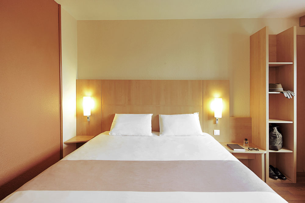 Hotel Ibis Senlis Senlis  Exteriér fotografie